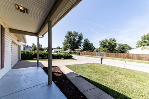 1302 White Hawk Dr, O'fallon, MO 63366 photo 6