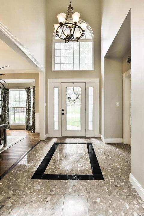 137 Roehampton Ln, Weldon Spring, MO 63304 photo 9