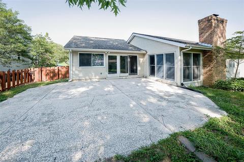 856 La Bonne Pkwy, Manchester, MO 63021 photo 13