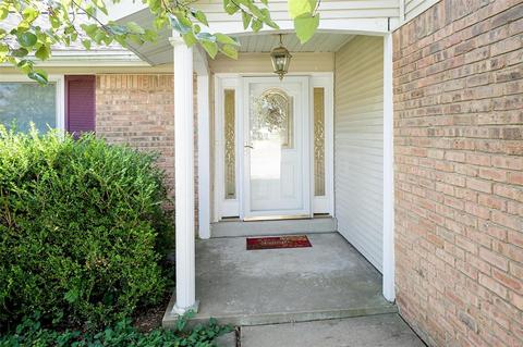 856 La Bonne Pkwy, Manchester, MO 63021 photo 2
