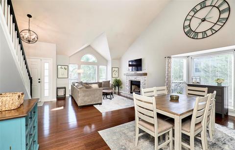 1001 Oak Glen Cir, Ballwin, MO 63021 photo 7