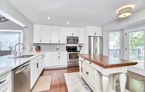 1001 Oak Glen Cir, Ballwin, MO 63021 photo 18