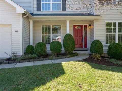 1316 Kiefer Bluffs Dr, Ballwin, MO 63021 photo 4