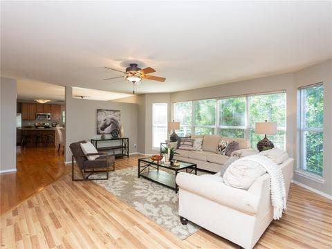 1316 Kiefer Bluffs Dr, Ballwin, MO 63021 photo 16