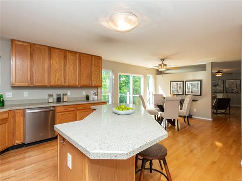 1316 Kiefer Bluffs Dr, Ballwin, MO 63021 photo 28