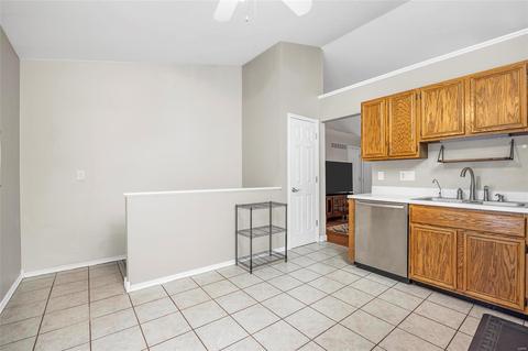 8 Redhead Ln, O'fallon, MO 63368 photo 9