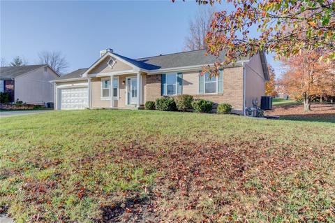 201 Maple Point Dr, Saint Charles, MO 63304 photo 26