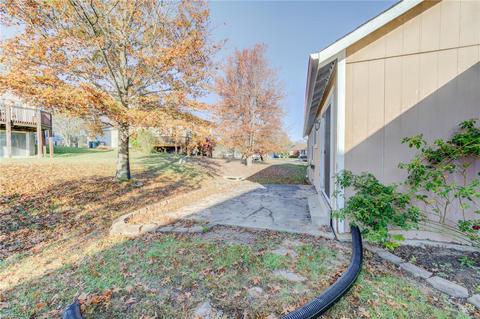 201 Maple Point Dr, Saint Charles, MO 63304 photo 23