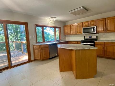 597 Monroe Mill Dr, Ballwin, MO 63011 photo 7