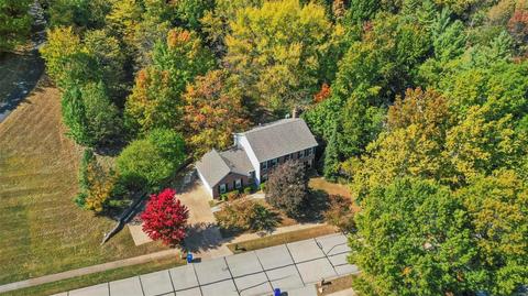 635 Mcbride Pointe Dr, Wildwood, MO 63011 photo 4