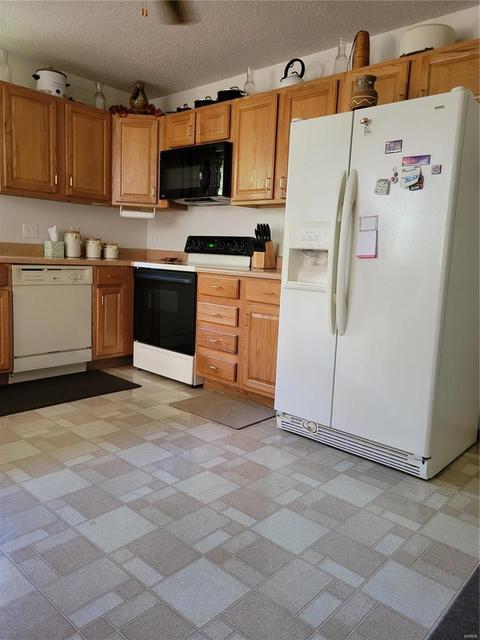 715 Lorene Dr, O'fallon, MO 63366 photo 9