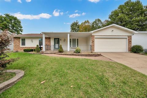 3216 Thrush Dr, Saint Charles, MO 63301 photo 1