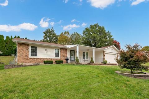 3216 Thrush Dr, Saint Charles, MO 63301 photo 2