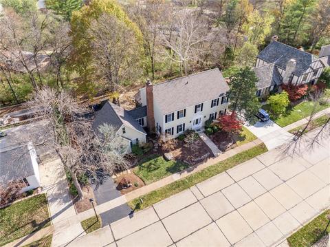 1348 Rusticview Dr, Ballwin, MO 63011 photo 4