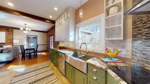 1348 Rusticview Dr, Ballwin, MO 63011 photo 17