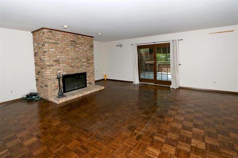 1568 Autumn Leaf Dr, Ballwin, MO 63021 photo 4
