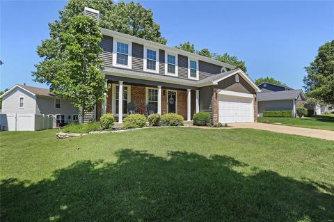 1508 Greenfield Crossing Ct, Ballwin, MO 63021 photo 2