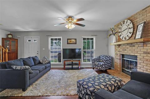 1508 Greenfield Crossing Ct, Ballwin, MO 63021 photo 4