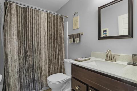 1508 Greenfield Crossing Ct, Ballwin, MO 63021 photo 23