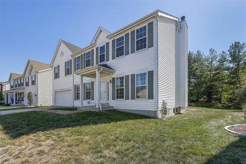 1583 Buckhurst Ct, Ballwin, MO 63021 photo 2