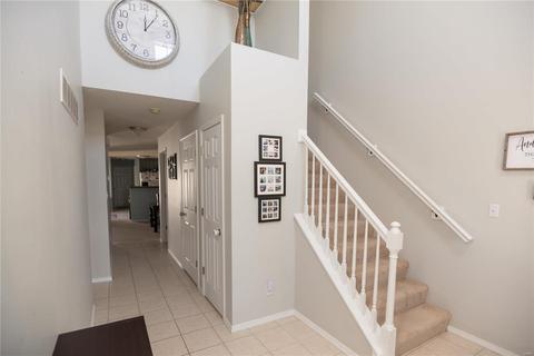 975 Rolling Thunder Dr, O'fallon, MO 63368 photo 4