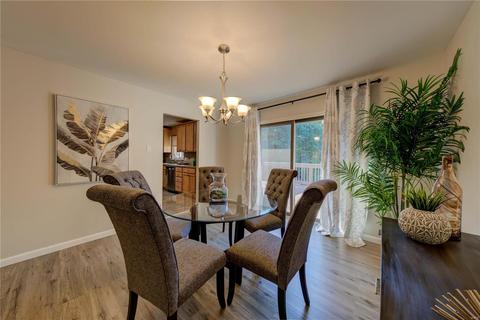 922 Queensbridge Rd, Manchester, MO 63021 photo 3