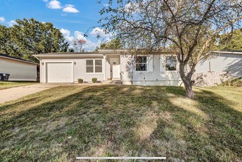 2005 Winter Hill Dr, O'fallon, MO 63366 photo 3