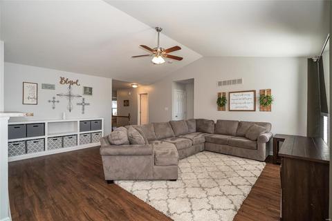 42 Red Brook Ct, O'fallon, MO 63366 photo 3