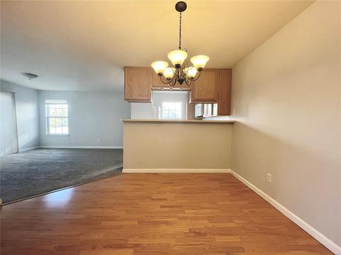 5201 Spring Creek Ln, O'fallon, MO 63368 photo 5