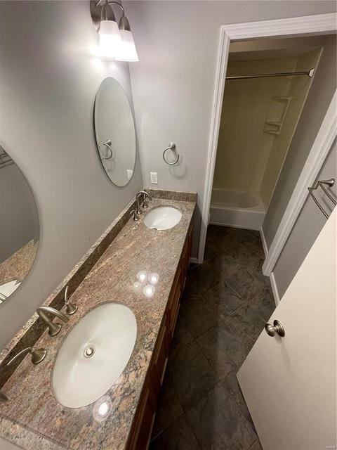 915 Camargo Dr, Ballwin, MO 63011 photo 20