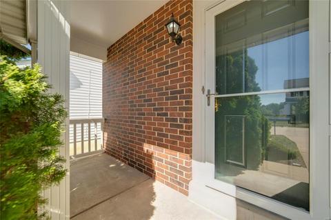 301 Tyndale Dr, O'fallon, MO 63366 photo 4