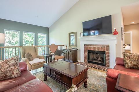 690 Clifden Dr, Weldon Spring, MO 63304 photo 8