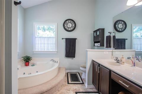 690 Clifden Dr, Weldon Spring, MO 63304 photo 33