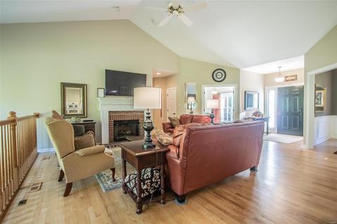 690 Clifden Dr, Weldon Spring, MO 63304 photo 6