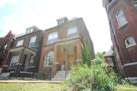 3662 Flad Ave, Saint Louis, MO 63110 photo 3
