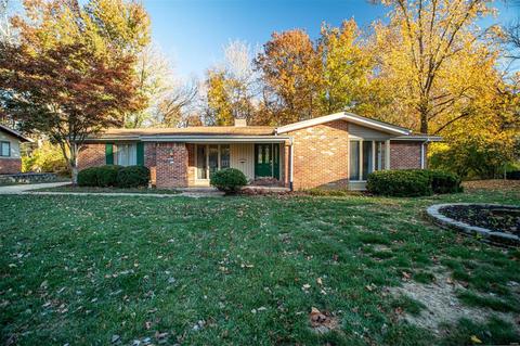 12 Summersweet Ln, Ballwin, MO 63011 photo 2