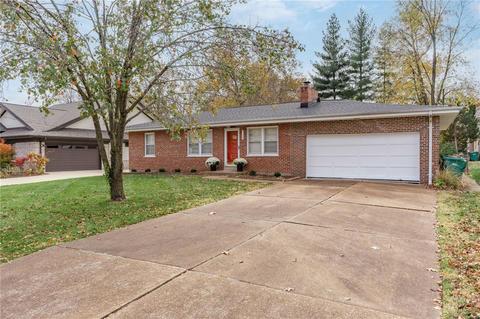 208 E Glendale Rd, Saint Louis, MO 63119 photo 2