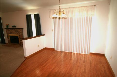 9 Royalltrail Ct, O'fallon, MO 63368 photo 4