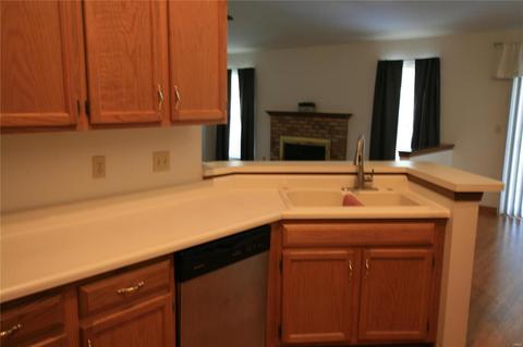 9 Royalltrail Ct, O'fallon, MO 63368 photo 8