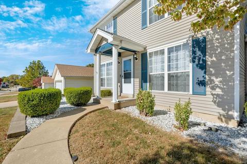 101 Royallbrook Ln, O'fallon, MO 63368 photo 2