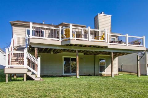 200 Montecito Ter, St. Peters, MO 63304 photo 2