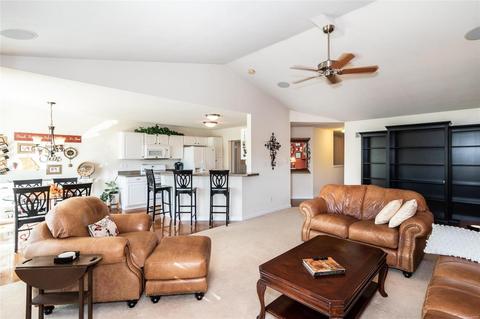 200 Montecito Ter, St. Peters, MO 63304 photo 10