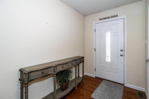 200 Montecito Ter, St. Peters, MO 63304 photo 4
