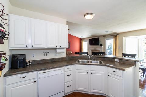 200 Montecito Ter, St. Peters, MO 63304 photo 17