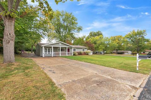 239 Howard Dr, Ballwin, MO 63021 photo 3