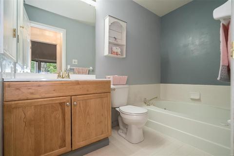 1696 Ridgeview Circle Dr, Ballwin, MO 63021 photo 21