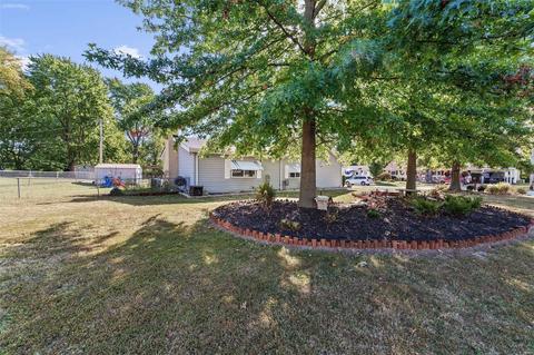 501 Eggering Dr, O'fallon, MO 63366 photo 4