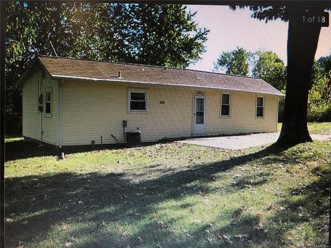 608 Arcola Dr, Ballwin, MO 63021 photo 1