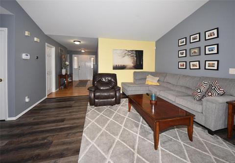 130 Hunters Lake Ct, Eureka, MO 63025 photo 5
