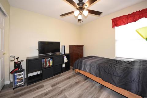 130 Hunters Lake Ct, Eureka, MO 63025 photo 23